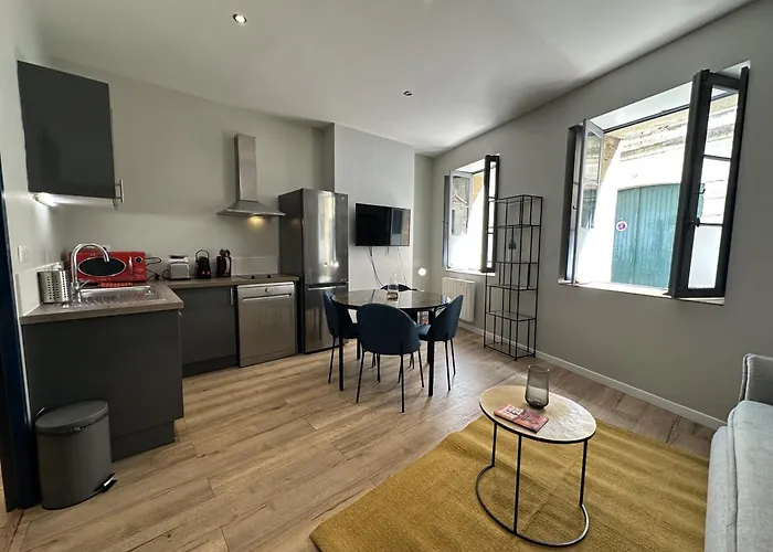 Cocon Des Chandeliers Apartman Bordeaux